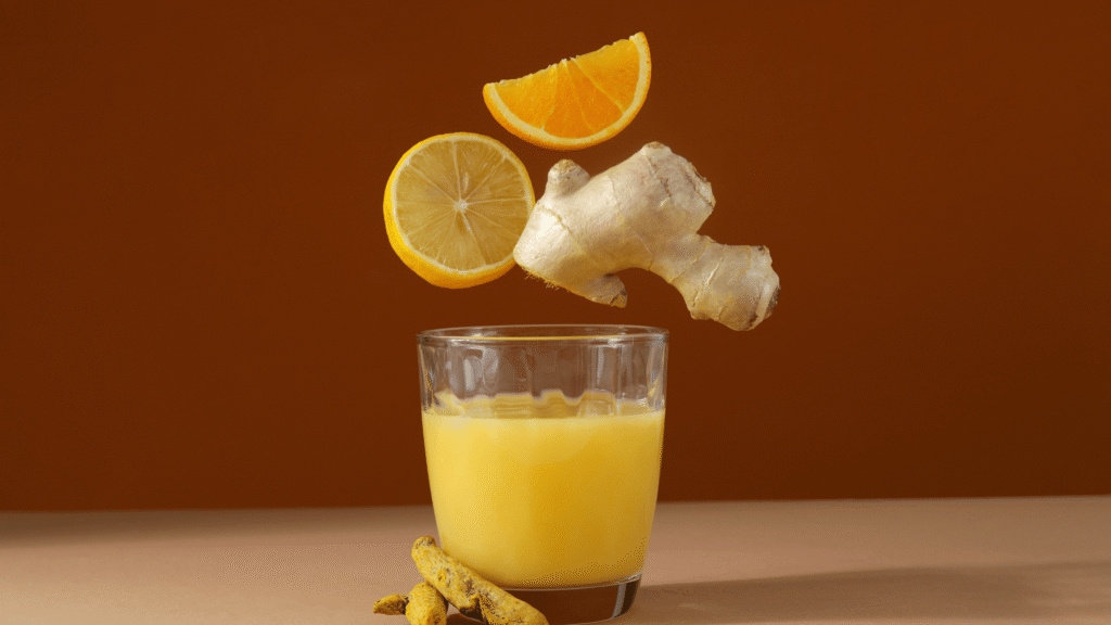 Comparison image of detox juice and HepatoBurn supplement on split screen